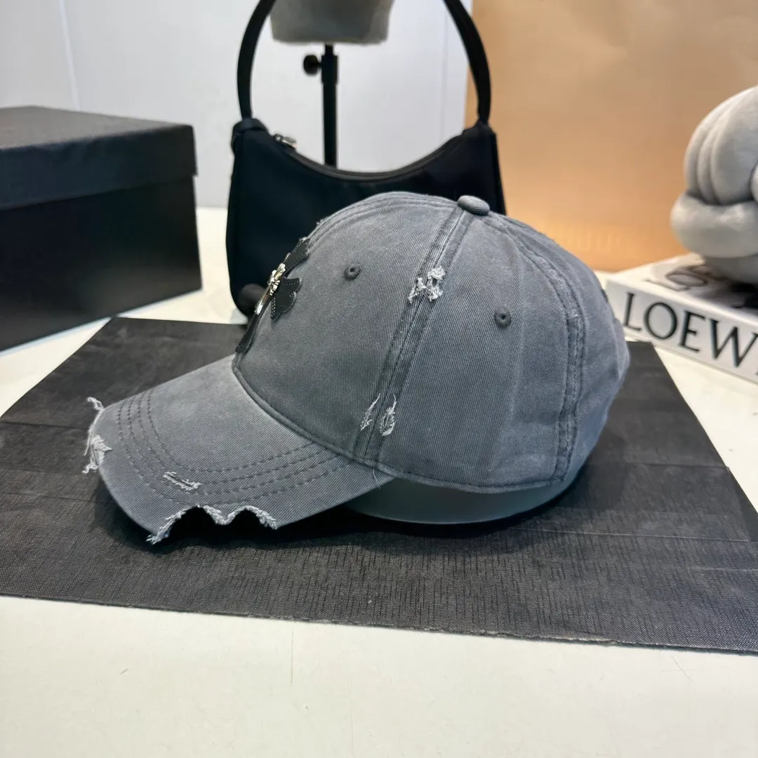 P60 Chrome Hearts 💓Early spring Korean style fashion retro distressed hole hat worn design versatile baseball cap peaked cap